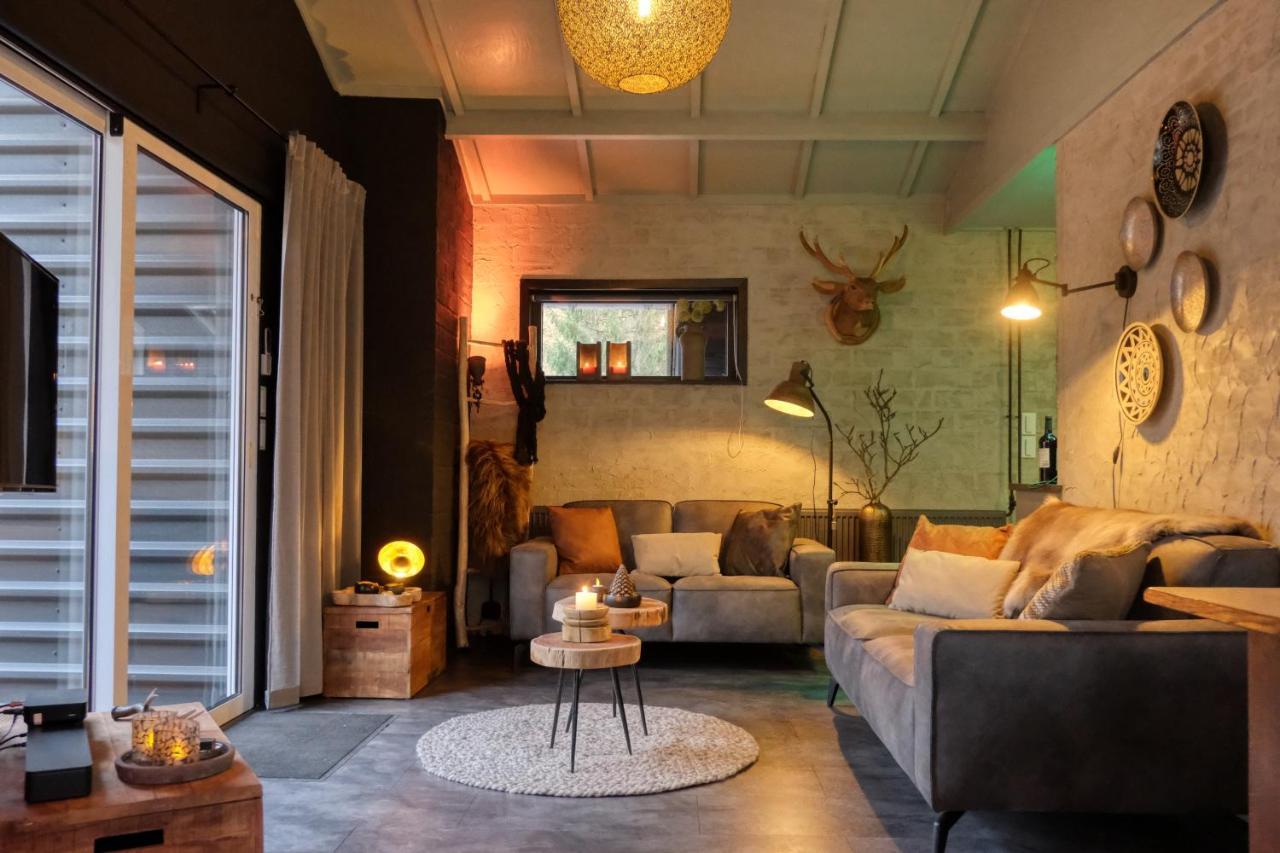 Lodge In Een Bosrijke Omgeving Met Hottub & Sauna Opt Rheezerveen المظهر الخارجي الصورة